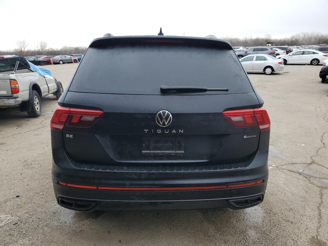 2022 VOLKSWAGEN TIGUAN SE R-LINE BLACK VIN:3VV8B7AX9NM144895
