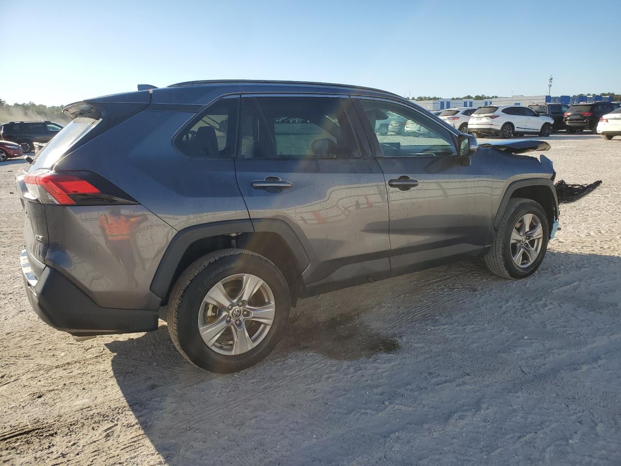 2022 TOYOTA RAV4 XLE VIN:2T3W1RFV4NC205386