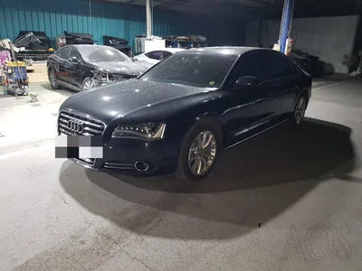 2014 Audi A8 VIN:
