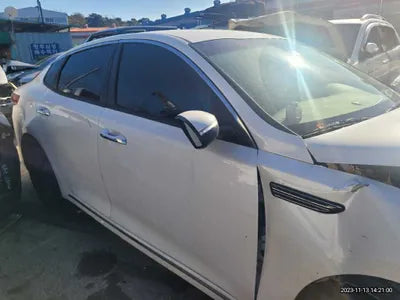 2019 Kia K5 KNAGU416BKA270589 VIN:KNAGU416BKA270589