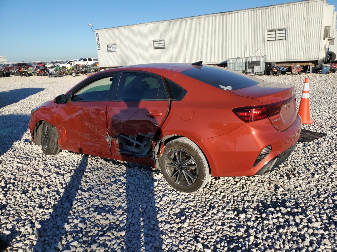 2022 KIA FORTE FE VIN:3KPF24AD2NE453709