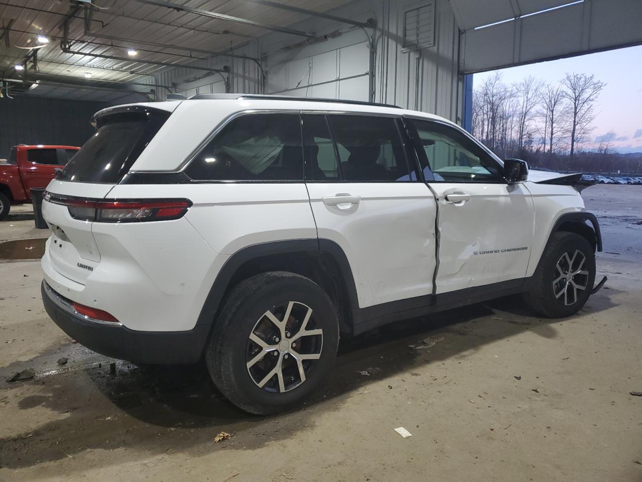 2024 JEEP GRAND CHEROKEE LIMITED VIN:1C4RJHBG3RC178106