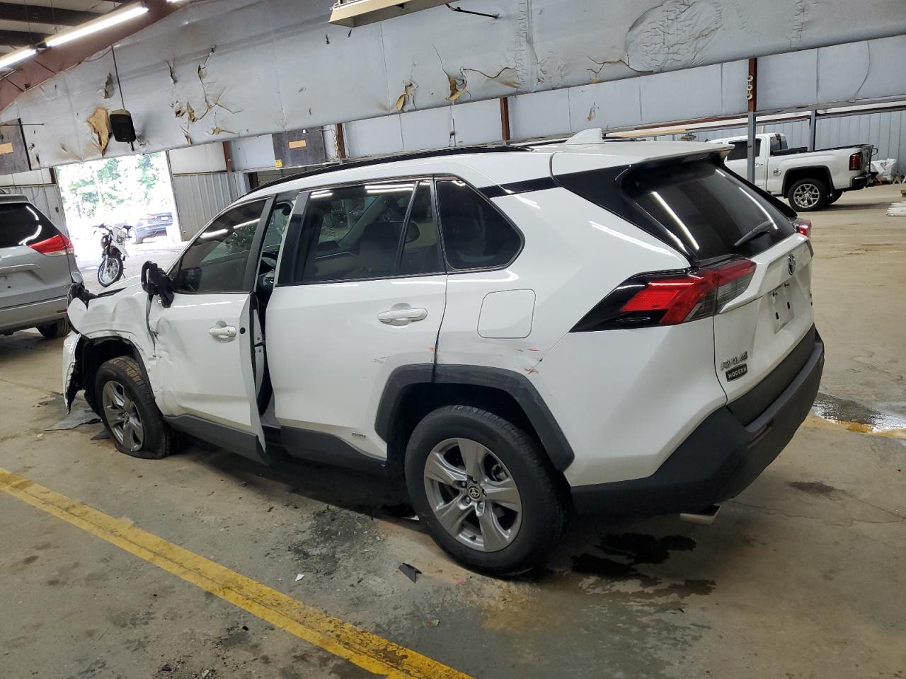 2022 TOYOTA RAV4 XLE VIN:4T3RWRFV3NU080099