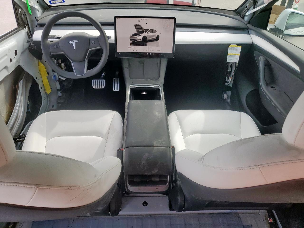 2023 TESLA MODEL Y  VIN:7SAYGDEF6PF590688