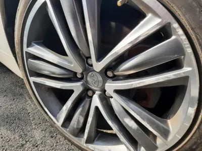 2015 Infiniti Q50 VIN: