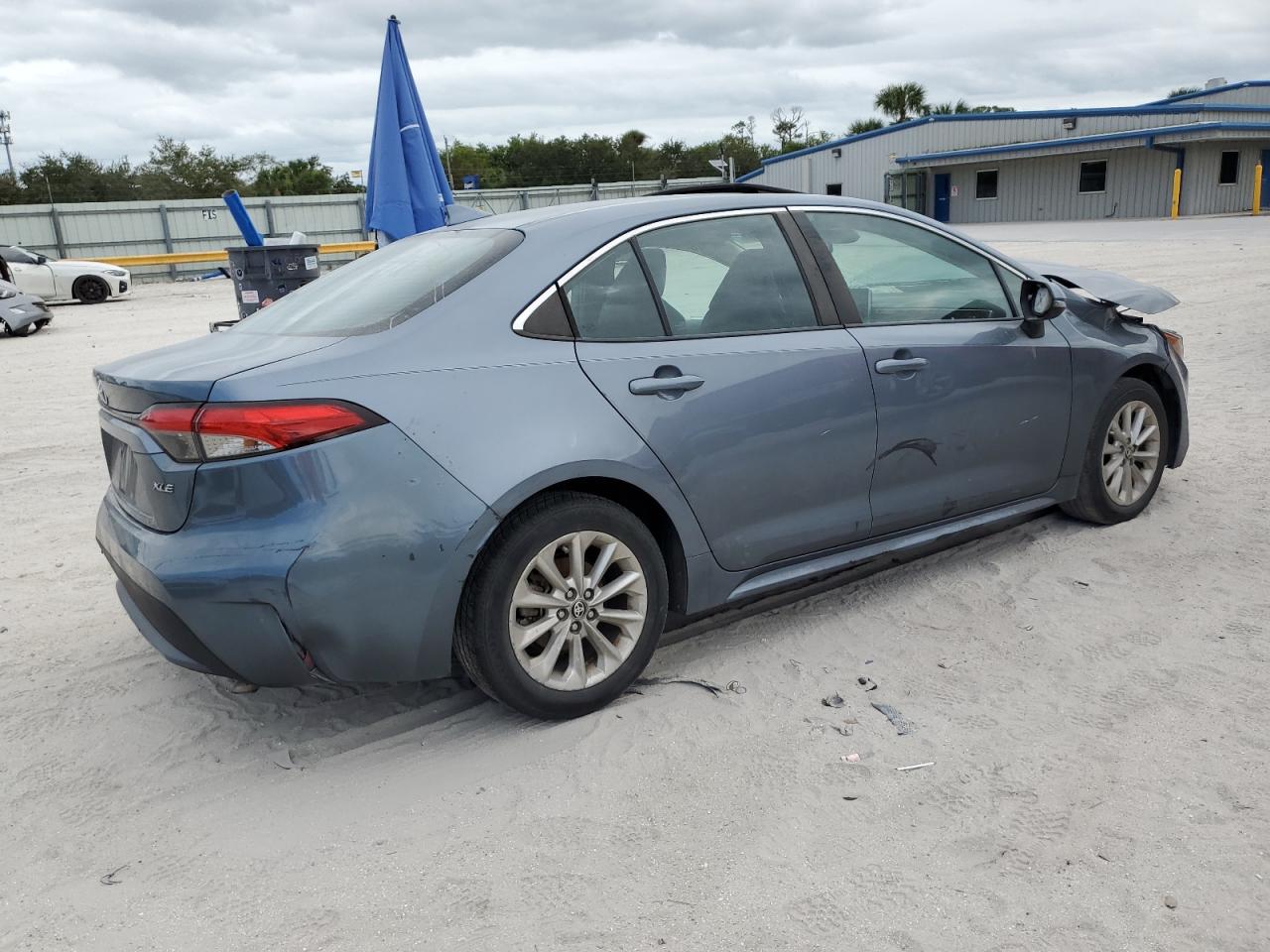 2022 TOYOTA COROLLA XLE VIN:5YFFPMAE5NP277523