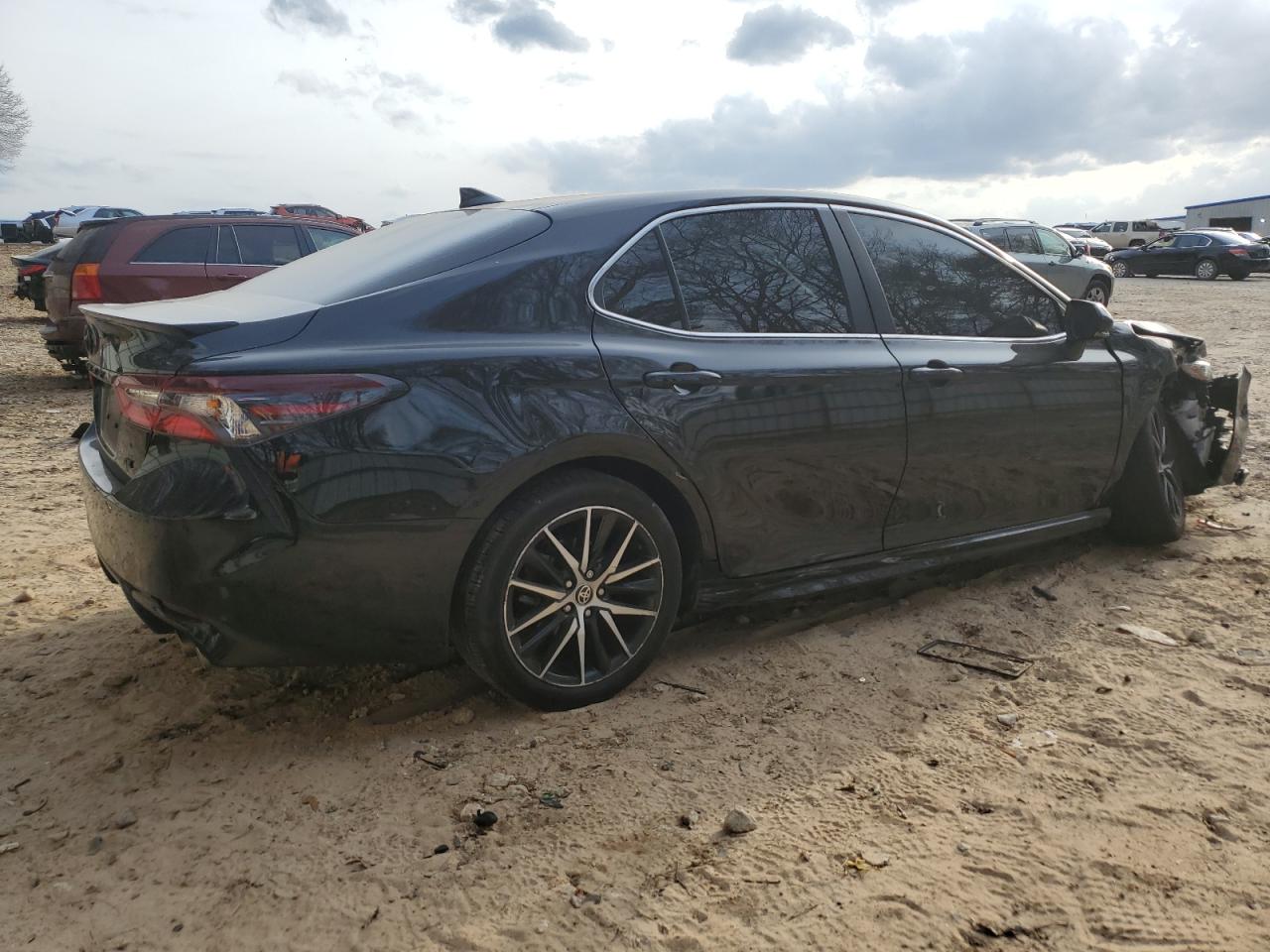 2024 TOYOTA CAMRY SE NIGHT SHADE VIN:4T1G11AK6RU898686