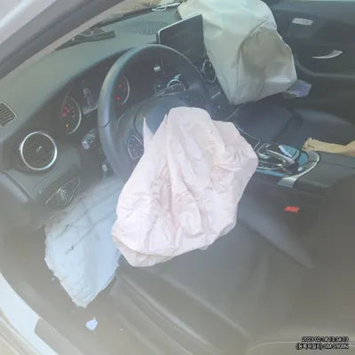 2018 Mercedes-Benz C 200 010KMWDDWF4CB9JF6 VIN:010KMWDDWF4CB9JF6