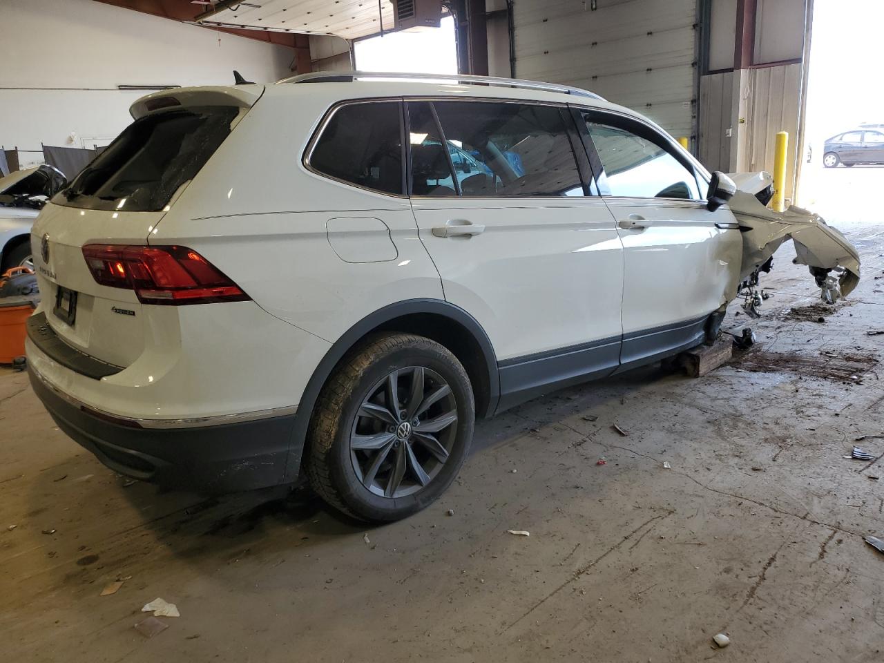 2022 VOLKSWAGEN TIGUAN SE VIN:3VV2B7AX7NM146344