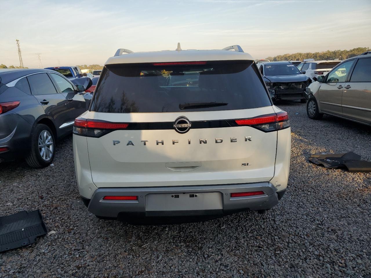 2024 NISSAN PATHFINDER SL VIN:5N1DR3CA5RC213157