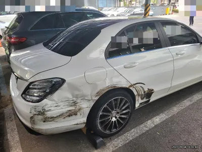 2015 Mercedes-Benz C 200 VIN: