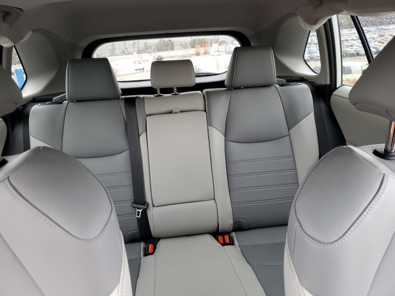 2024 TOYOTA RAV4 XLE PREMIUM VIN:2T3A1RFV1RW424658