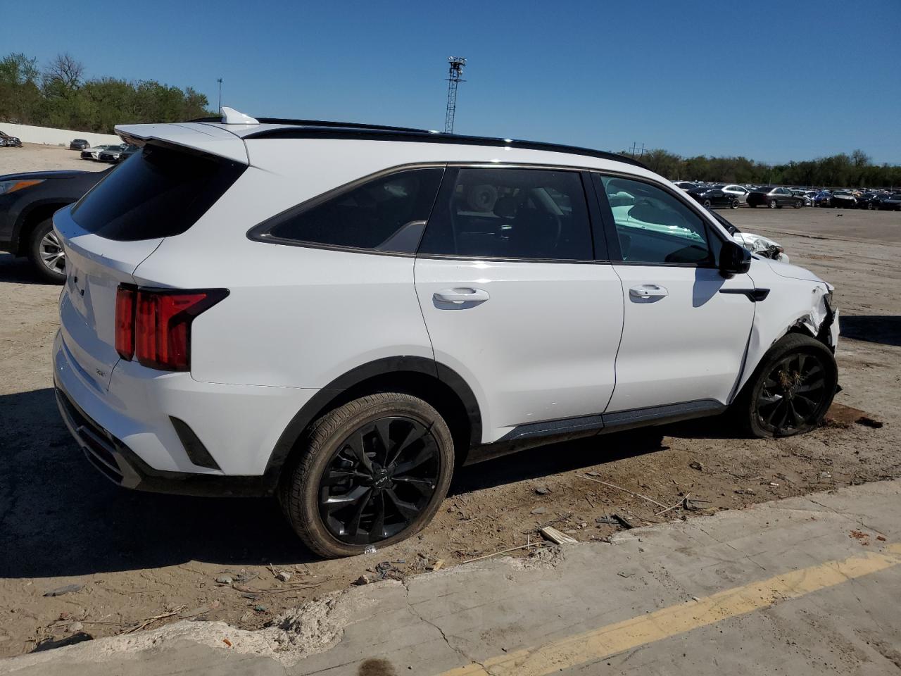 2023 KIA SORENTO SX VIN:5XYRKDLF7PG216568