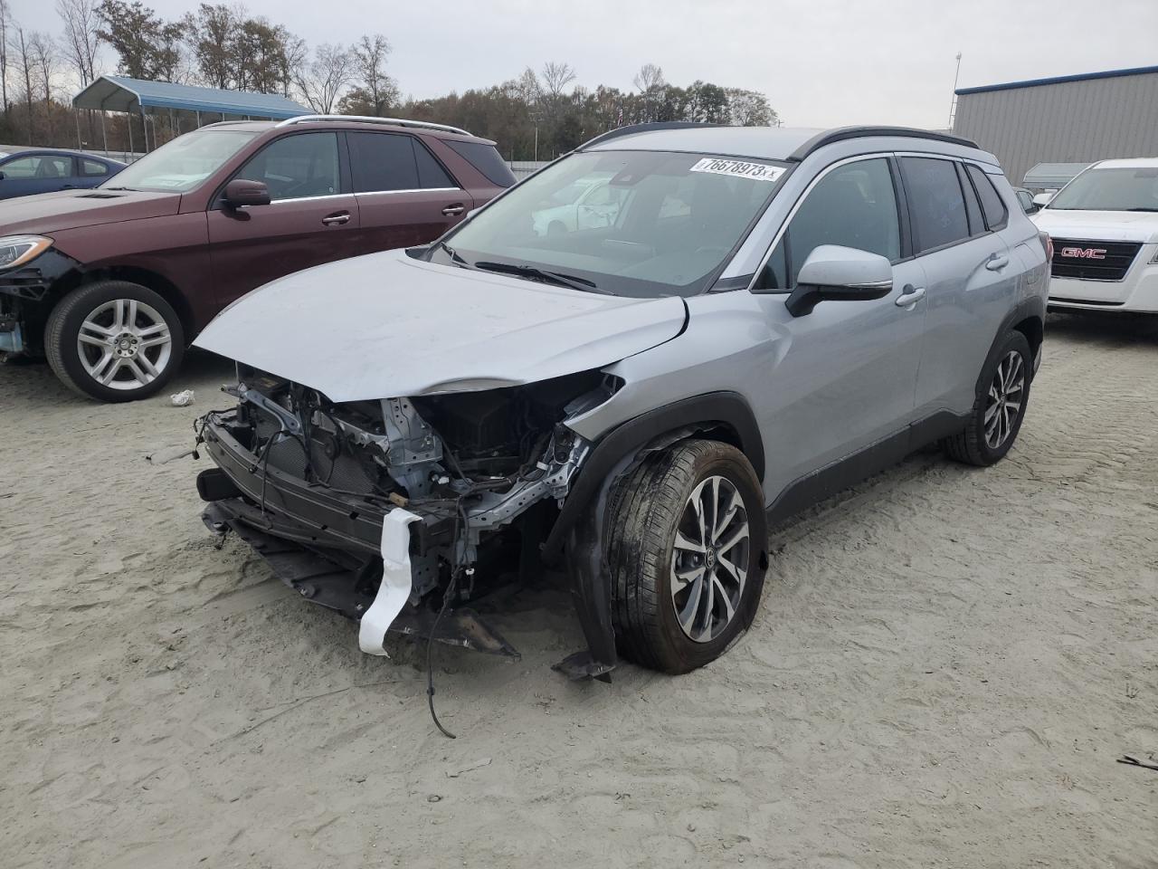 2022 TOYOTA COROLLA CROSS XLE VIN:7MUEAAAG3NV035453