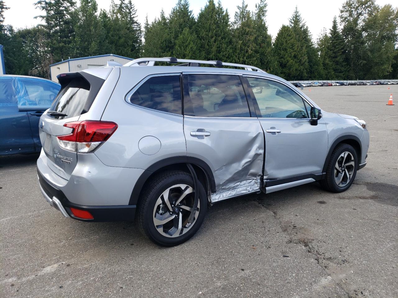 2022 SUBARU FORESTER TOURING VIN:JF2SKARC7NH437168