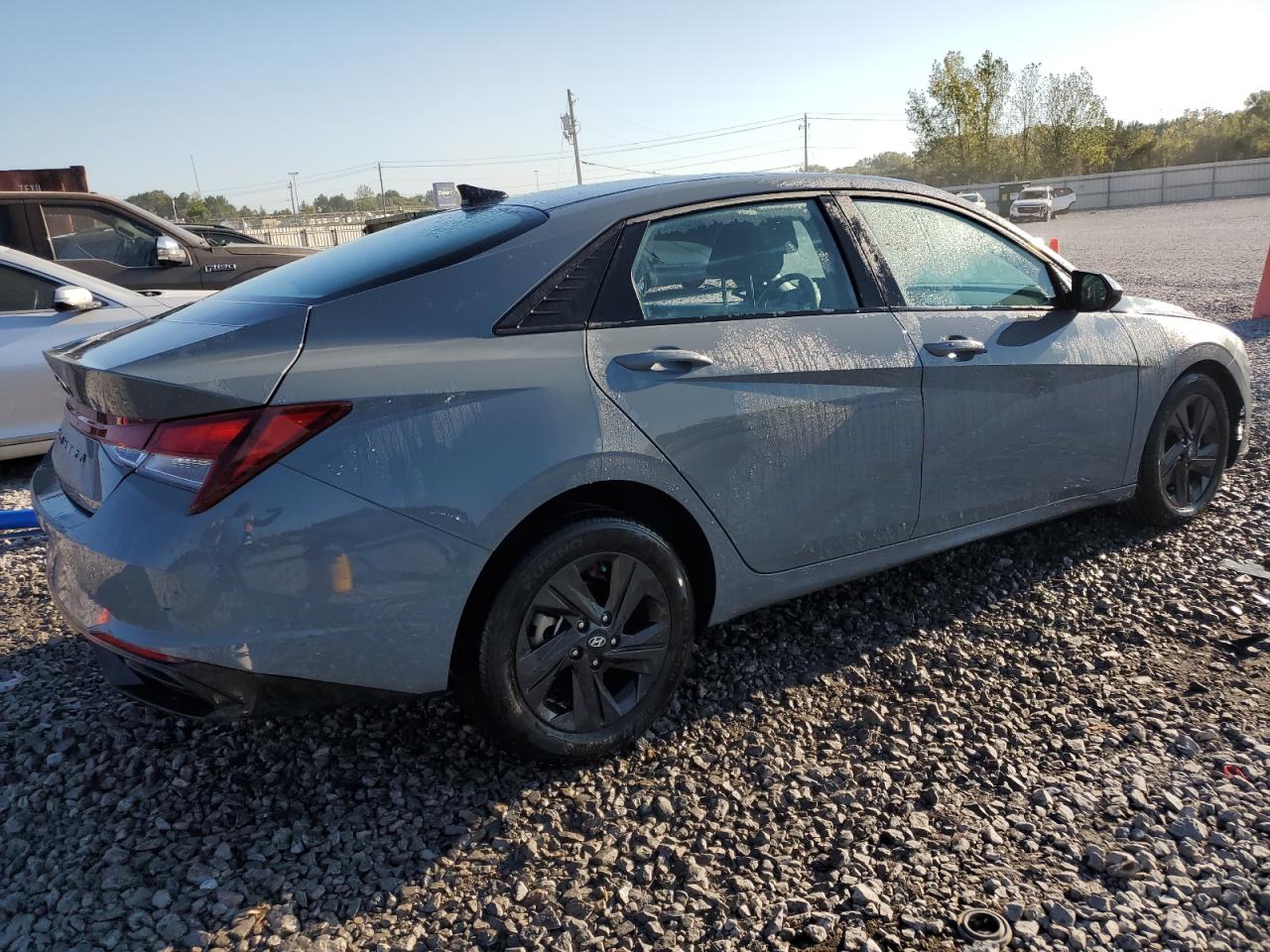 2022 HYUNDAI ELANTRA SEL VIN:KMHLM4AG1NU284433