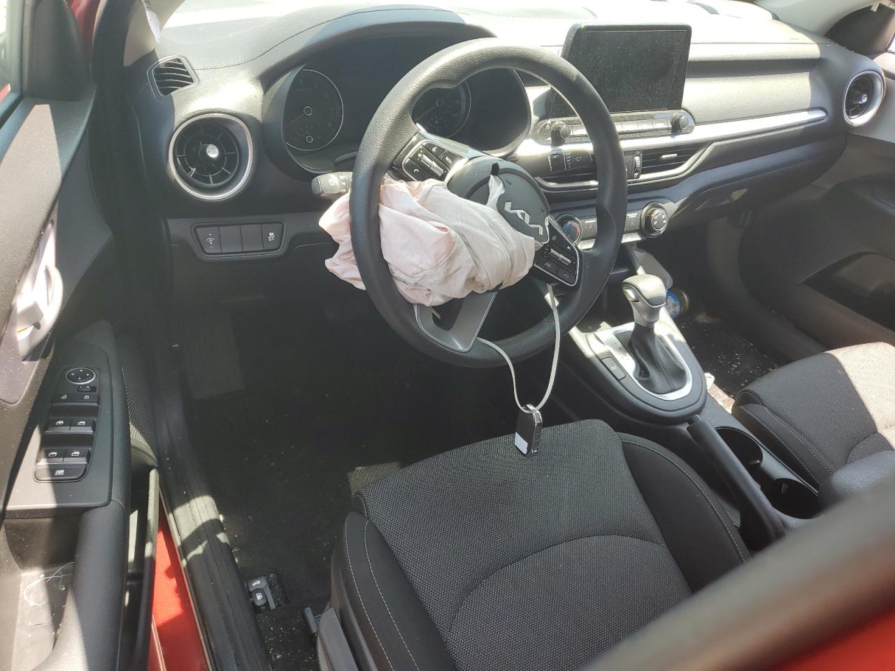2024 KIA FORTE LX VIN:3KPF24AD8RE716954