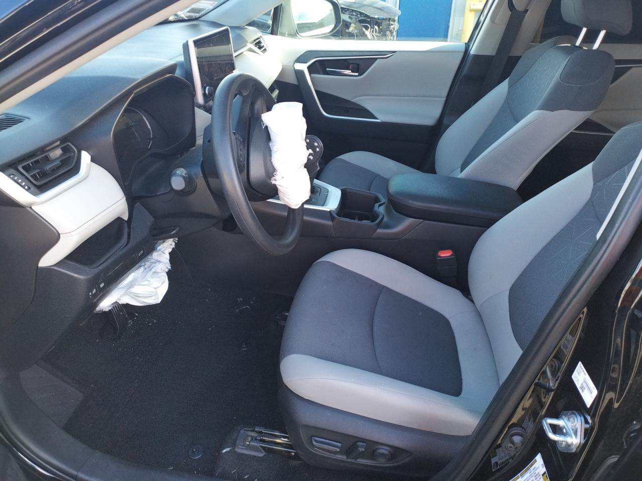 2024 TOYOTA RAV4 XLE VIN:2T3RWRFV2RW206412