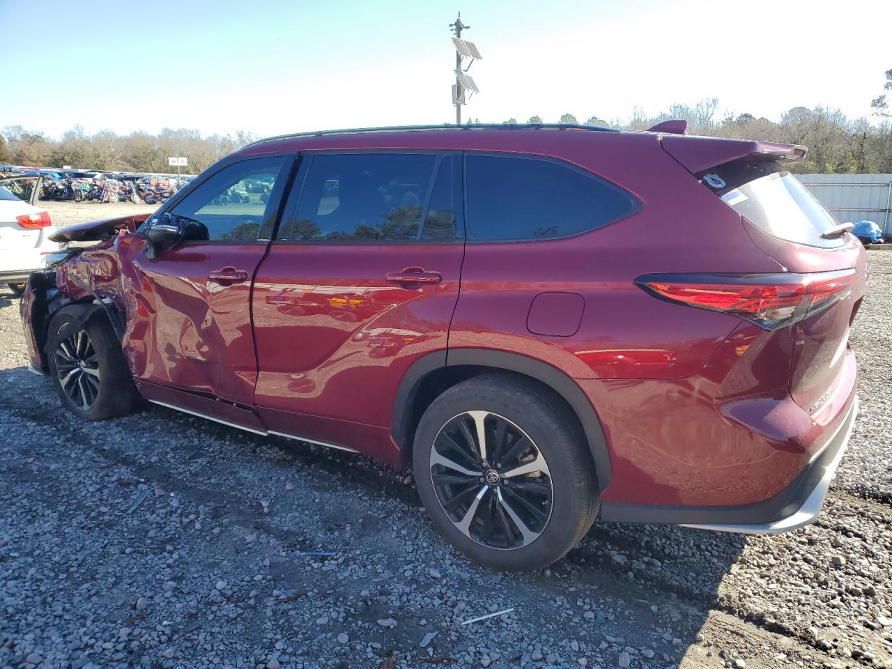 2022 TOYOTA HIGHLANDER XSE VIN:5TDLZRAH1NS112760