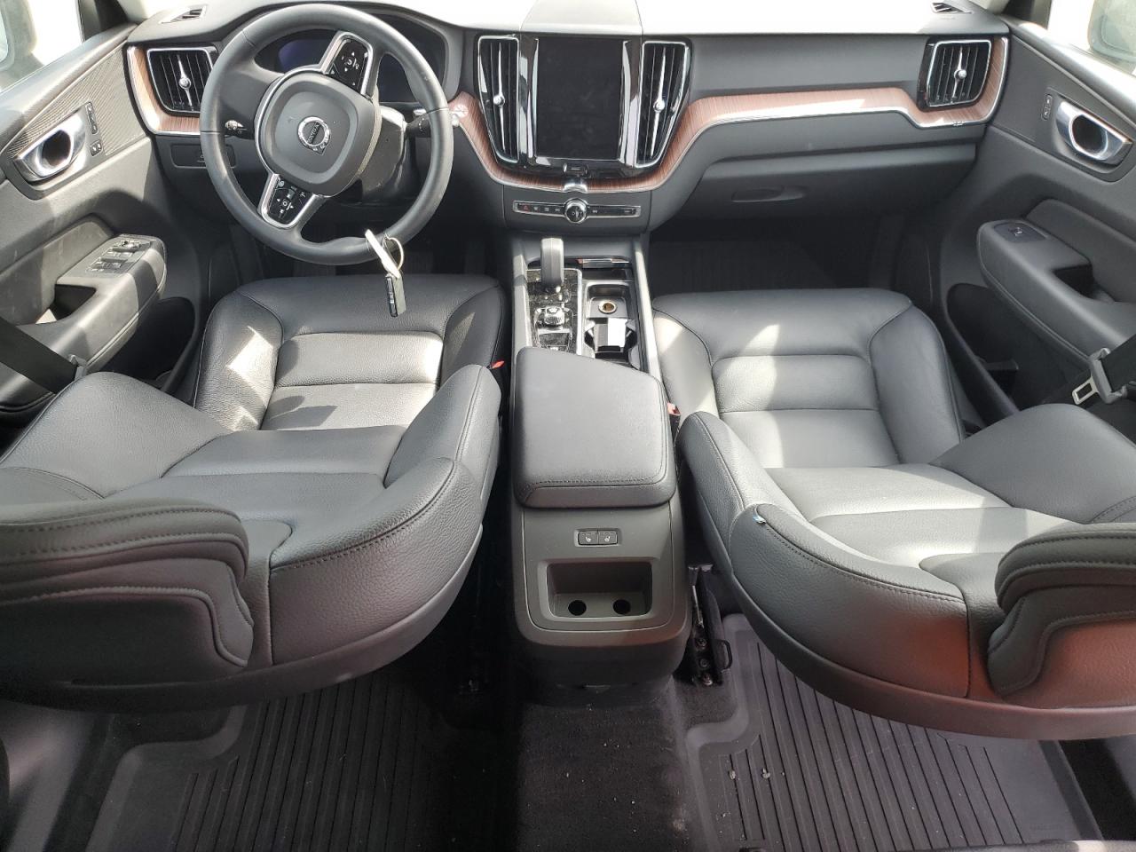 2024 VOLVO XC60 PLUS VIN:YV4L12RL3R1738723