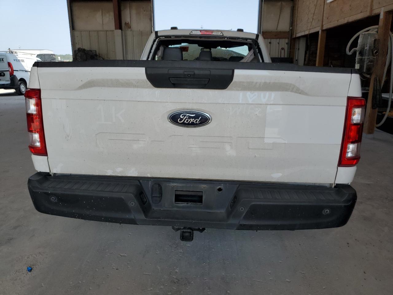 2022 FORD F150  VIN:1FTMF1CB2NKE06571