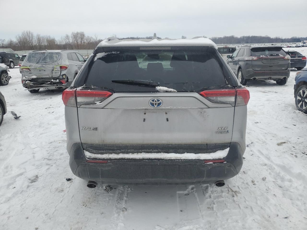 2022 TOYOTA RAV4 XLE VIN:4T3RWRFV8NU052704