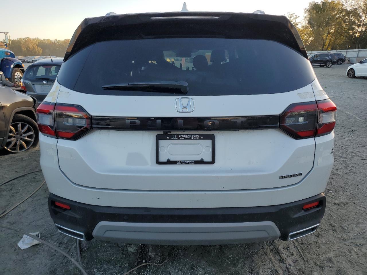 2024 HONDA PILOT TOURING VIN:5FNYG2H76RB012681