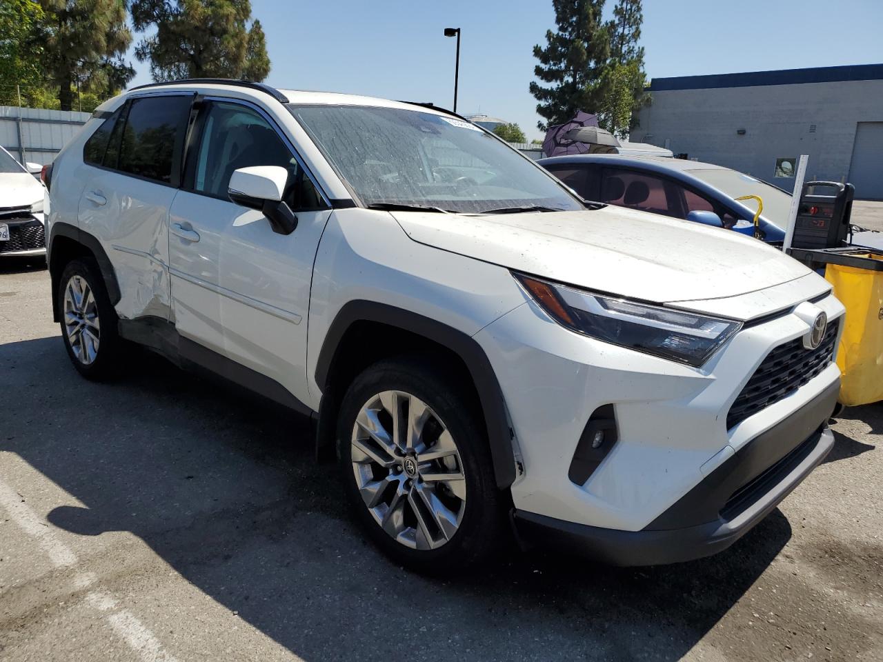 2022 TOYOTA RAV4 XLE PREMIUM VIN:JTMC1RFV1ND085741