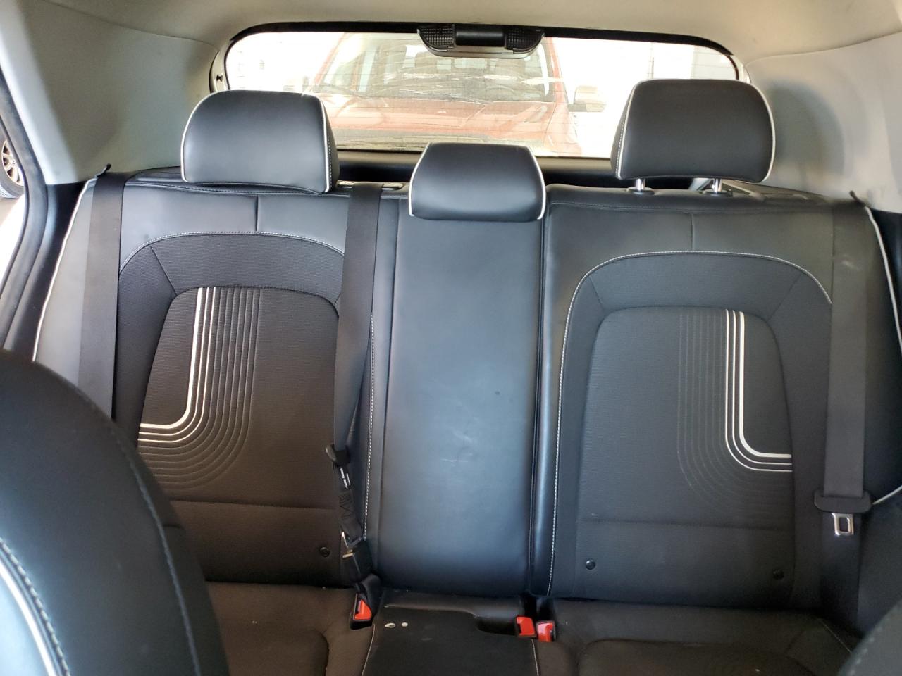 2022 HYUNDAI VENUE SEL VIN:KMHRC8A36NU180876