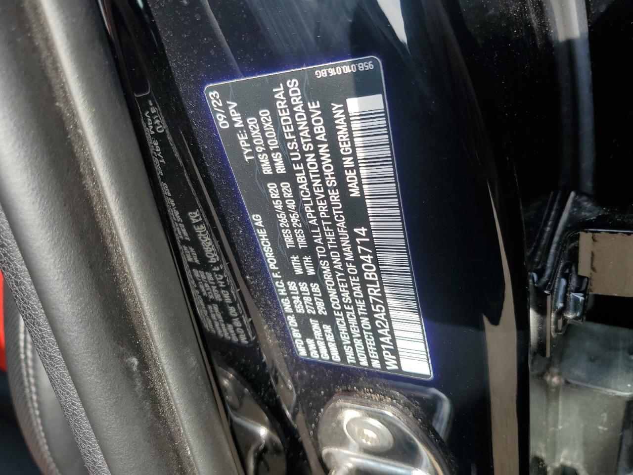 2024 PORSCHE MACAN BASE VIN:WP1AA2A57RLB04714