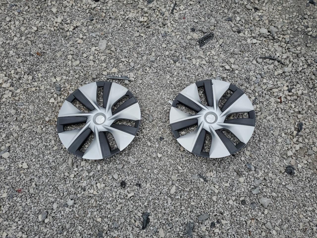 2024 TESLA MODEL Y  VIN:7SAYGDEE4RF984796