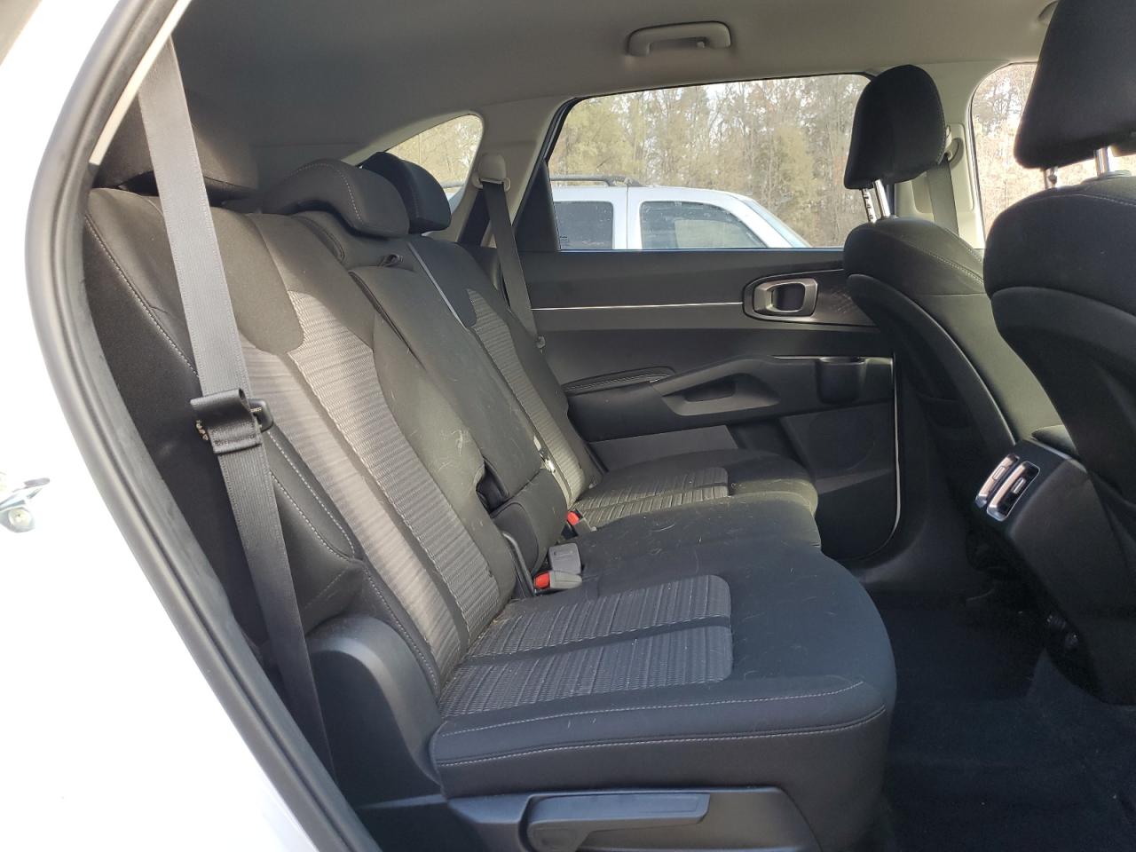2022 KIA SORENTO LX VIN:5XYRG4LC9NG141148