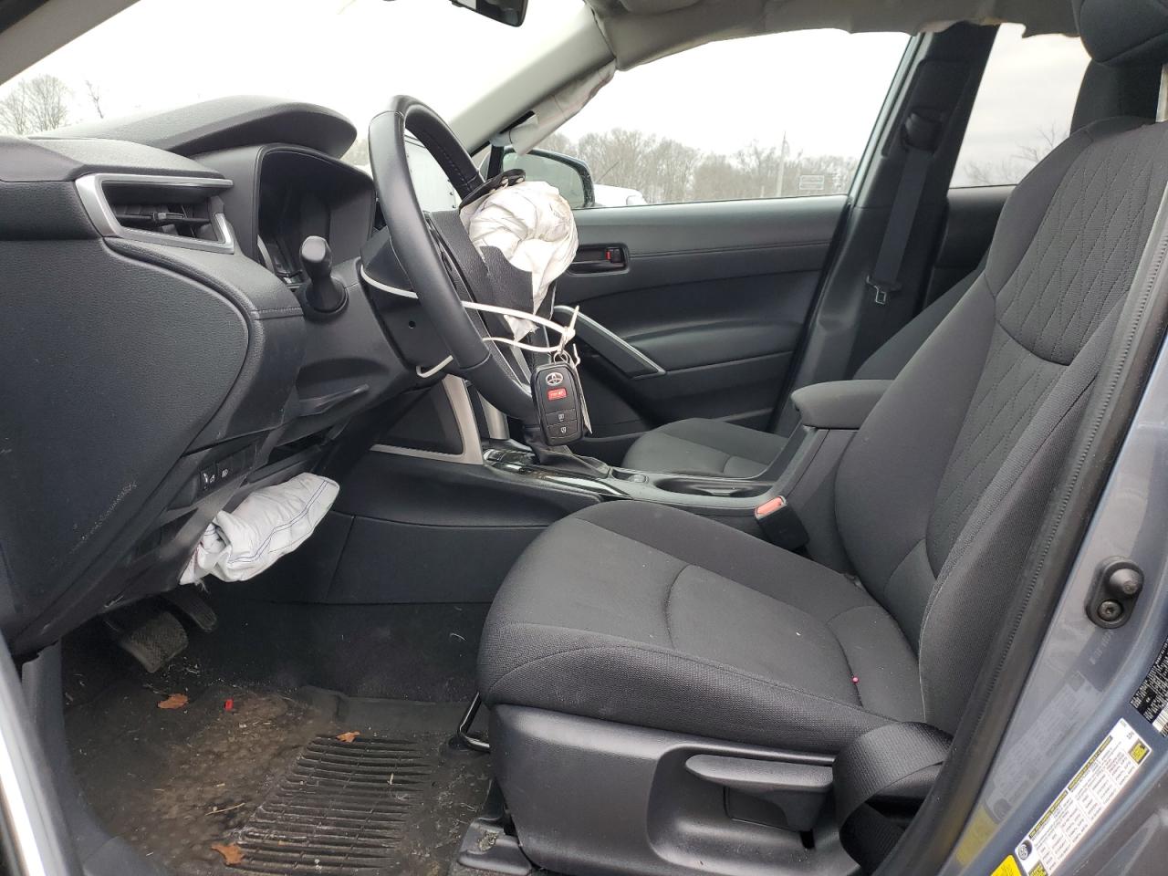 2022 TOYOTA COROLLA CROSS LE VIN:7MUBAABG9NV010574