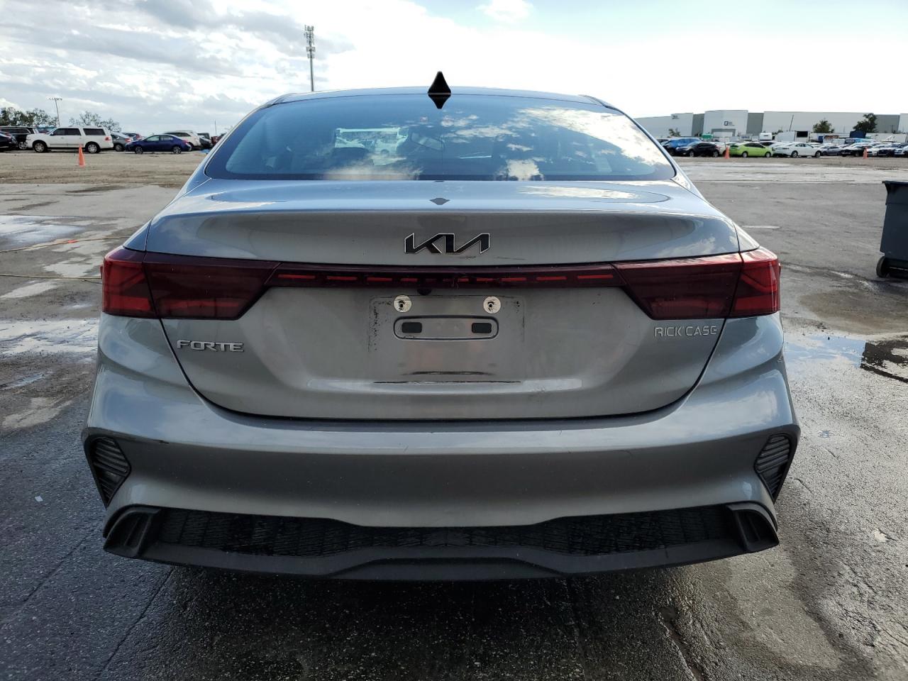 2022 KIA FORTE FE VIN:3KPF24AD3NE461575