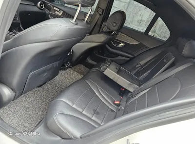 2018 Mercedes-Benz C 200 VIN: