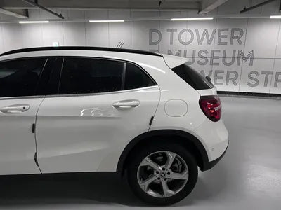 2019 Mercedes-Benz GLA 220 VIN: