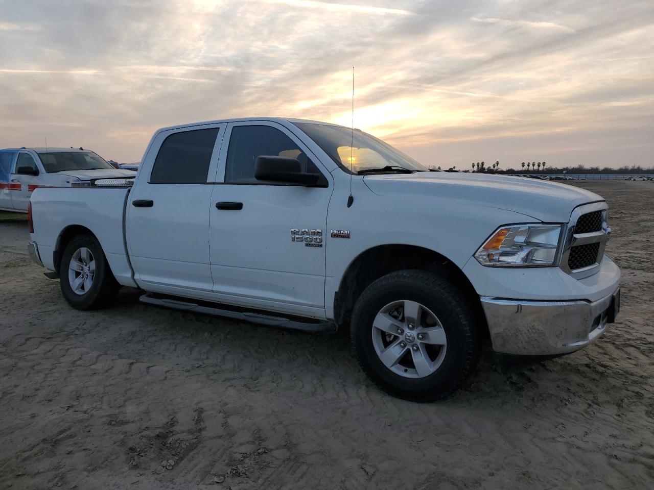 2022 RAM 1500 CLASSIC SLT VIN:3C6RR7LT2NG406044