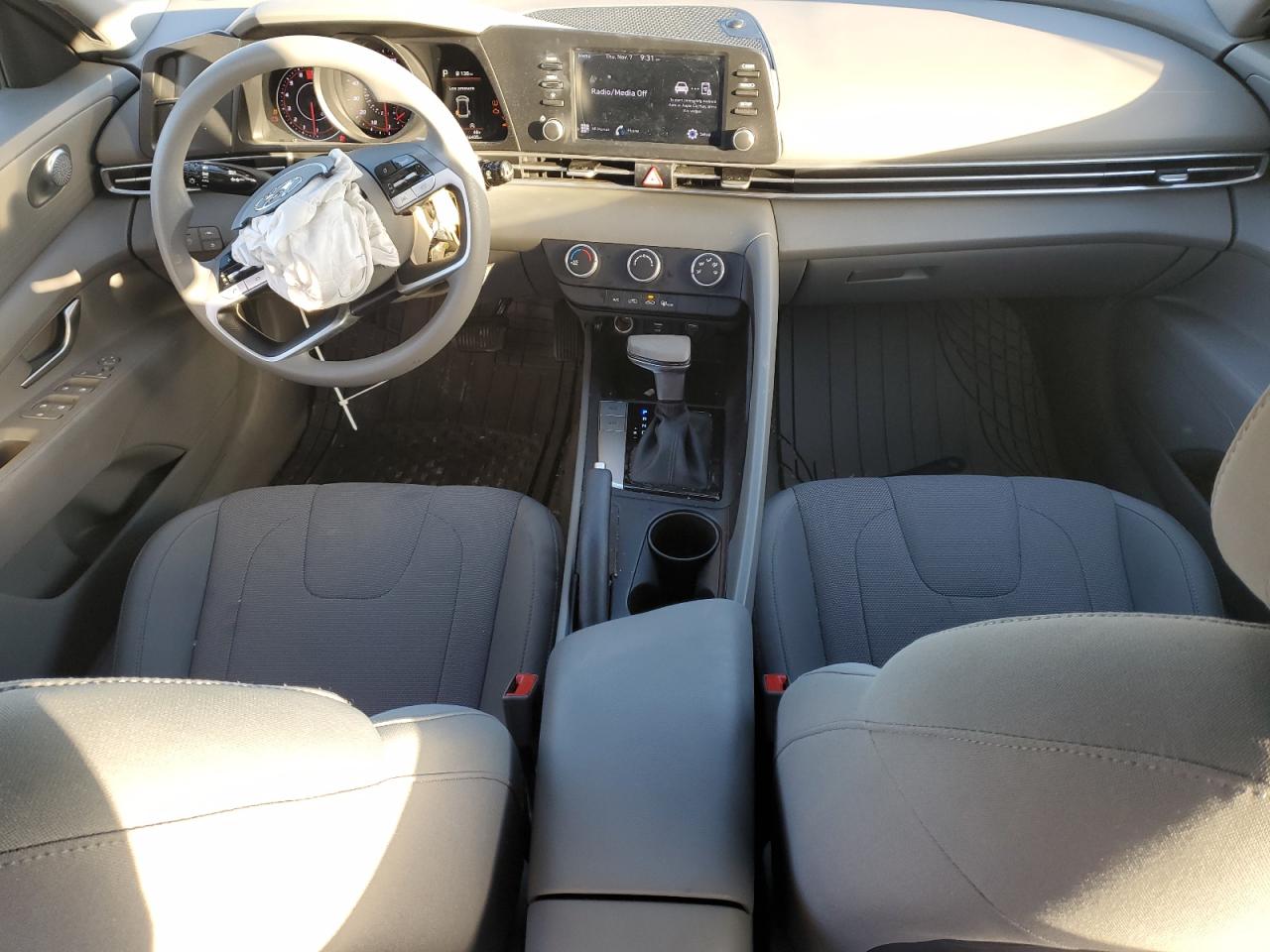 2022 HYUNDAI ELANTRA SE VIN:5NPLL4AG5NH063211