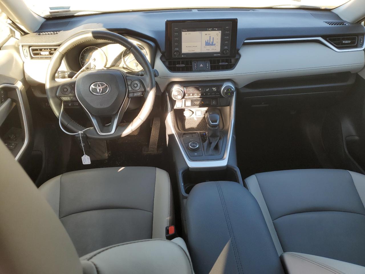 2022 TOYOTA RAV4 XLE PREMIUM VIN:JTMB6RFV7NJ015093