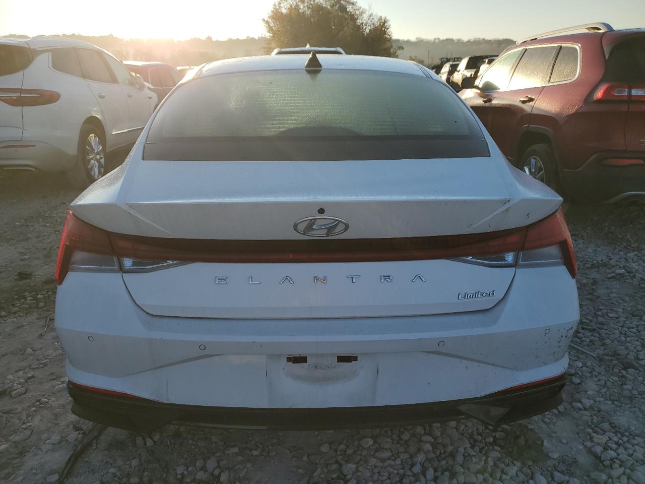 2022 HYUNDAI ELANTRA LIMITED VIN:5NPLP4AG6NH057664