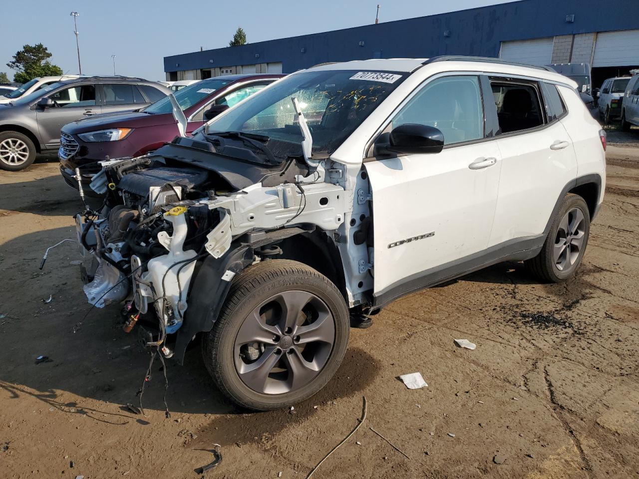 2022 JEEP COMPASS LATITUDE LUX VIN:3C4NJDFB8NT125695