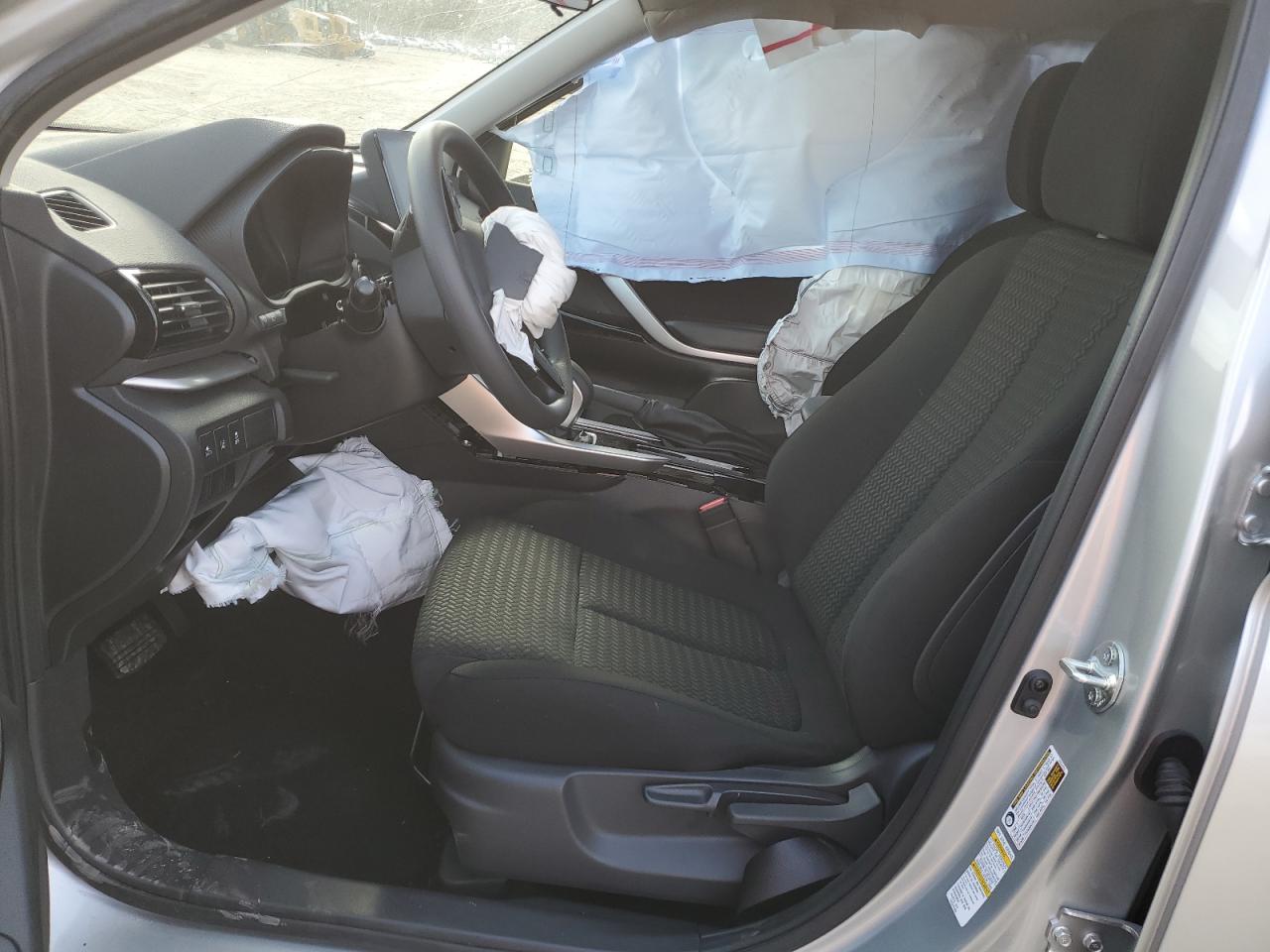 2024 MITSUBISHI ECLIPSE CROSS LE VIN:JA4ATVAA1RZ046178