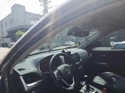 2017 Jeep Cherokee VIN: