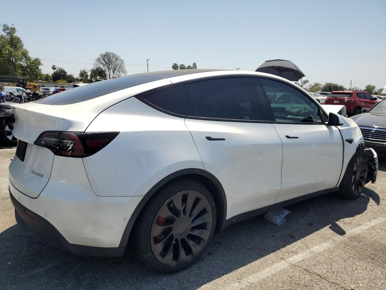 2022 TESLA MODEL Y  VIN:7SAYGDEF2NF488253