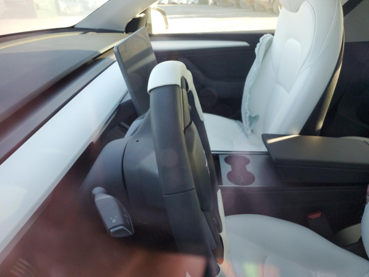 2023 TESLA MODEL Y  VIN:7SAYGDEF8PF960278