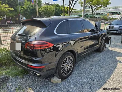 2016 Porsche Cayenne VIN: