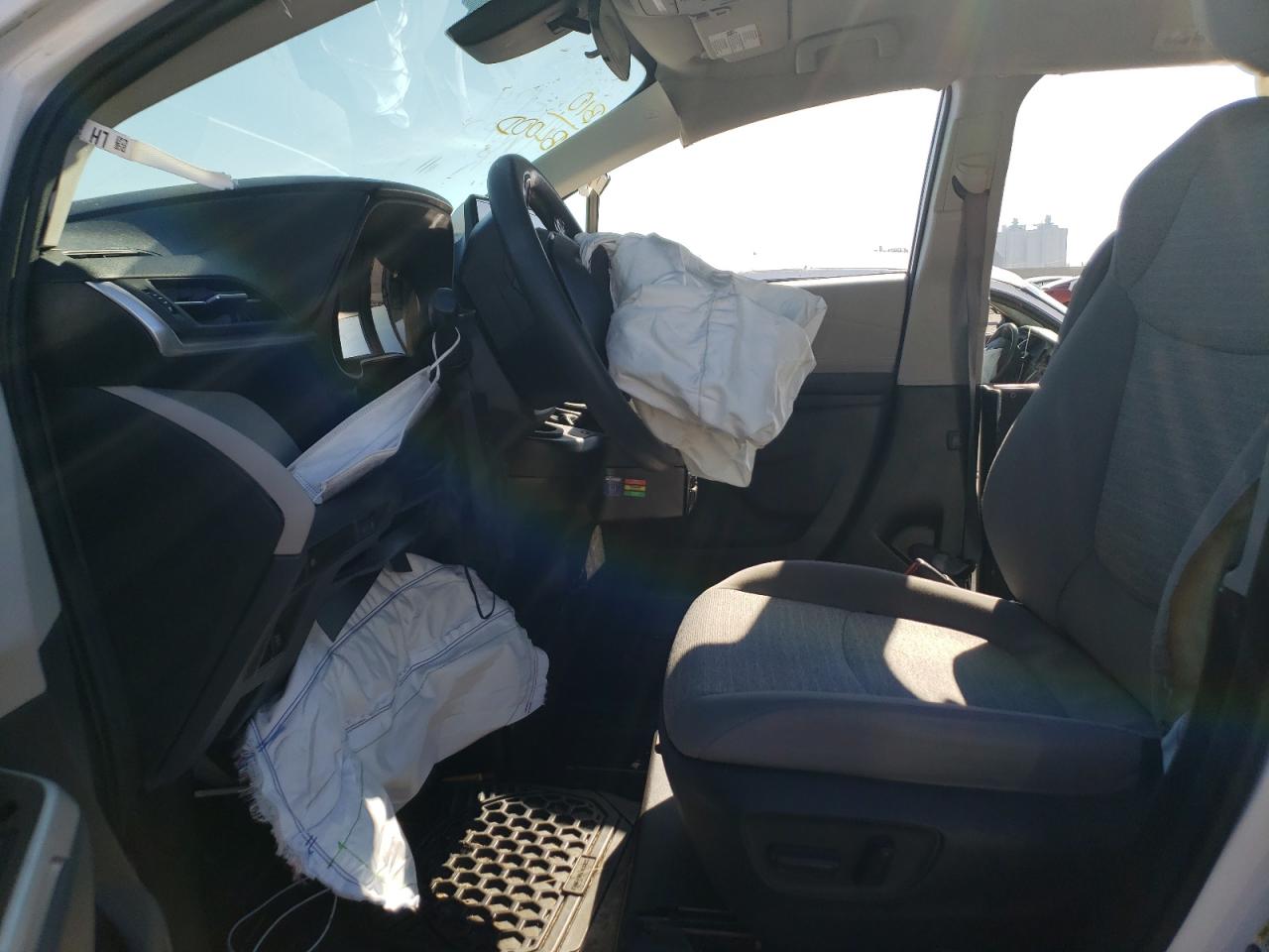 2022 TOYOTA SIENNA LE VIN:5TDKRKEC4NS105190