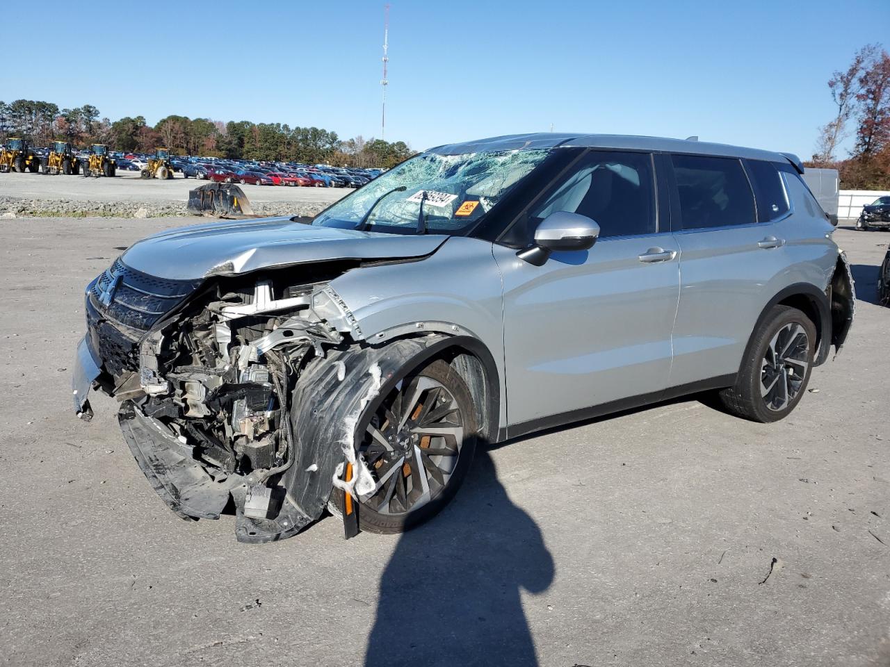 2022 MITSUBISHI OUTLANDER ES VIN:JA4J3TA80NZ002636