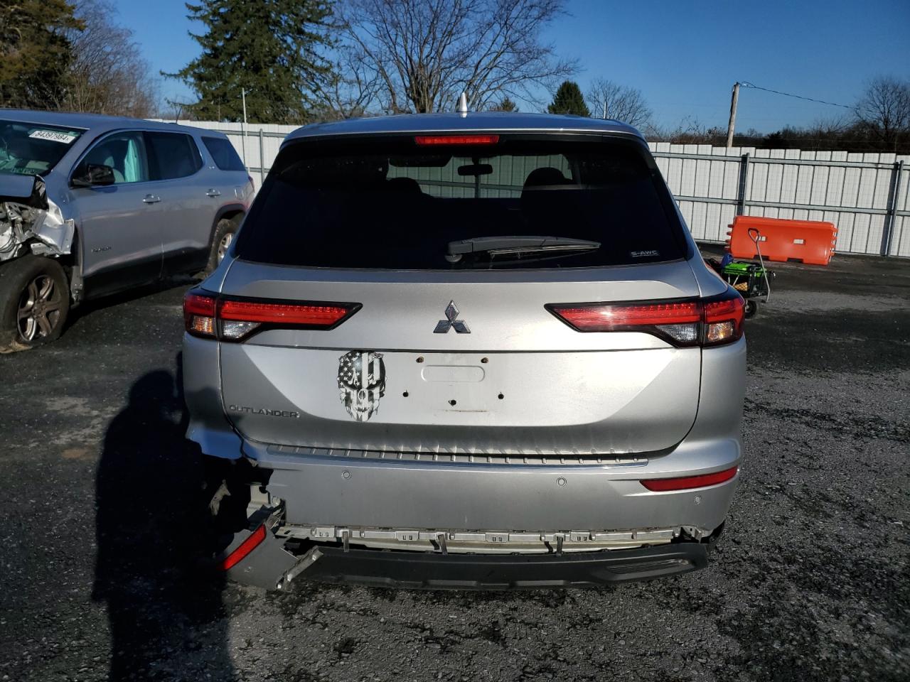 2022 MITSUBISHI OUTLANDER ES VIN:JA4J4TA80NZ045998