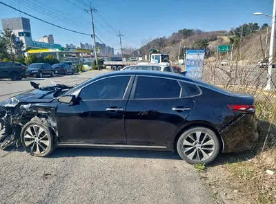 2016 Kia K5 KNAGU415GGA060330 VIN:KNAGU415GGA060330